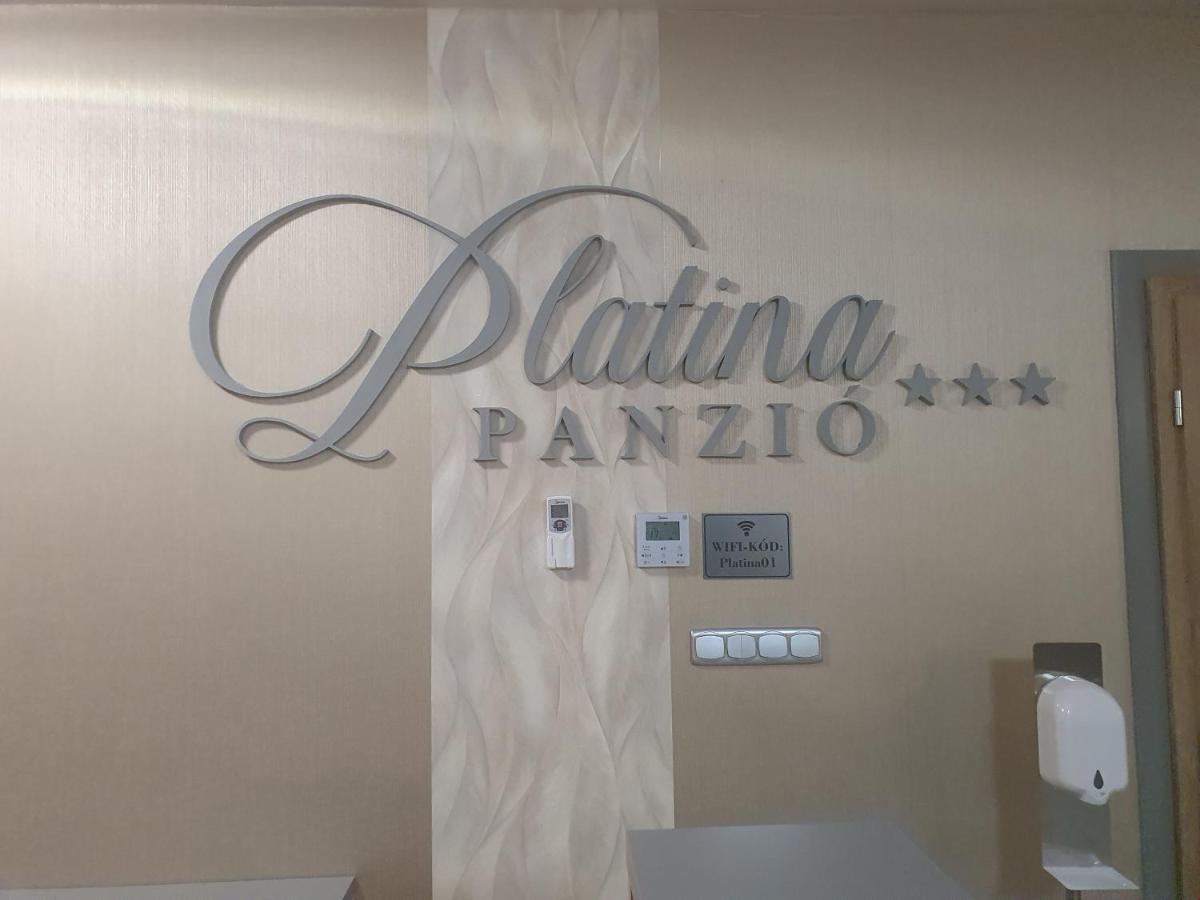 Platina Panzio*** Bed and Breakfast Újhartyán Esterno foto